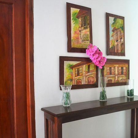 Hotel Lola Natividad Vigan Luaran gambar