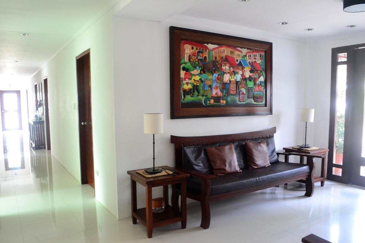 Hotel Lola Natividad Vigan Luaran gambar